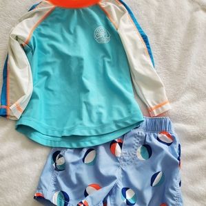 Boys Gap bathing suit set, size 18 to 24 months